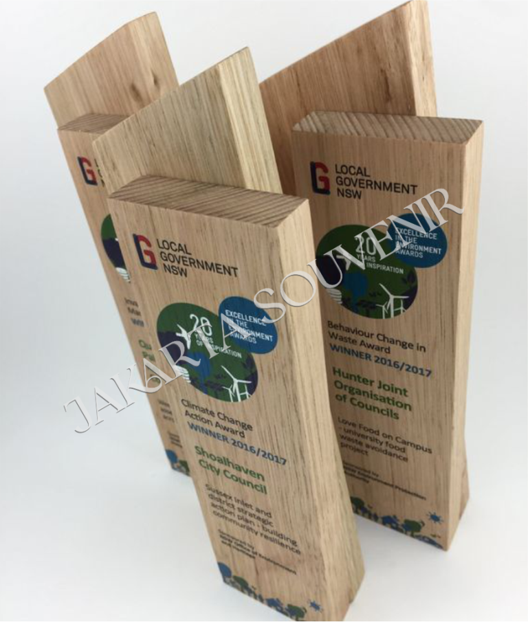 Plakat Kayu Balok